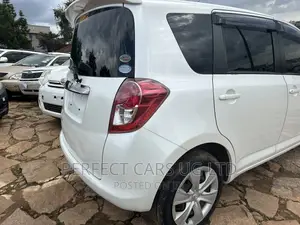 Toyota Ractis 1.5 AWD 2008 Off white