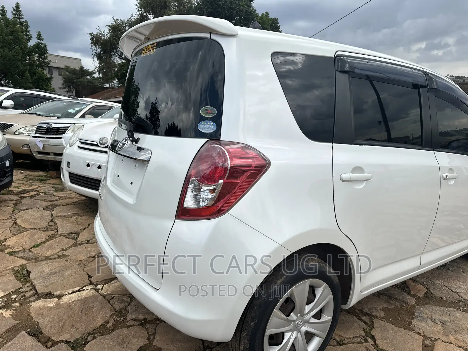 Toyota Ractis 1.5 AWD 2008 Off white
