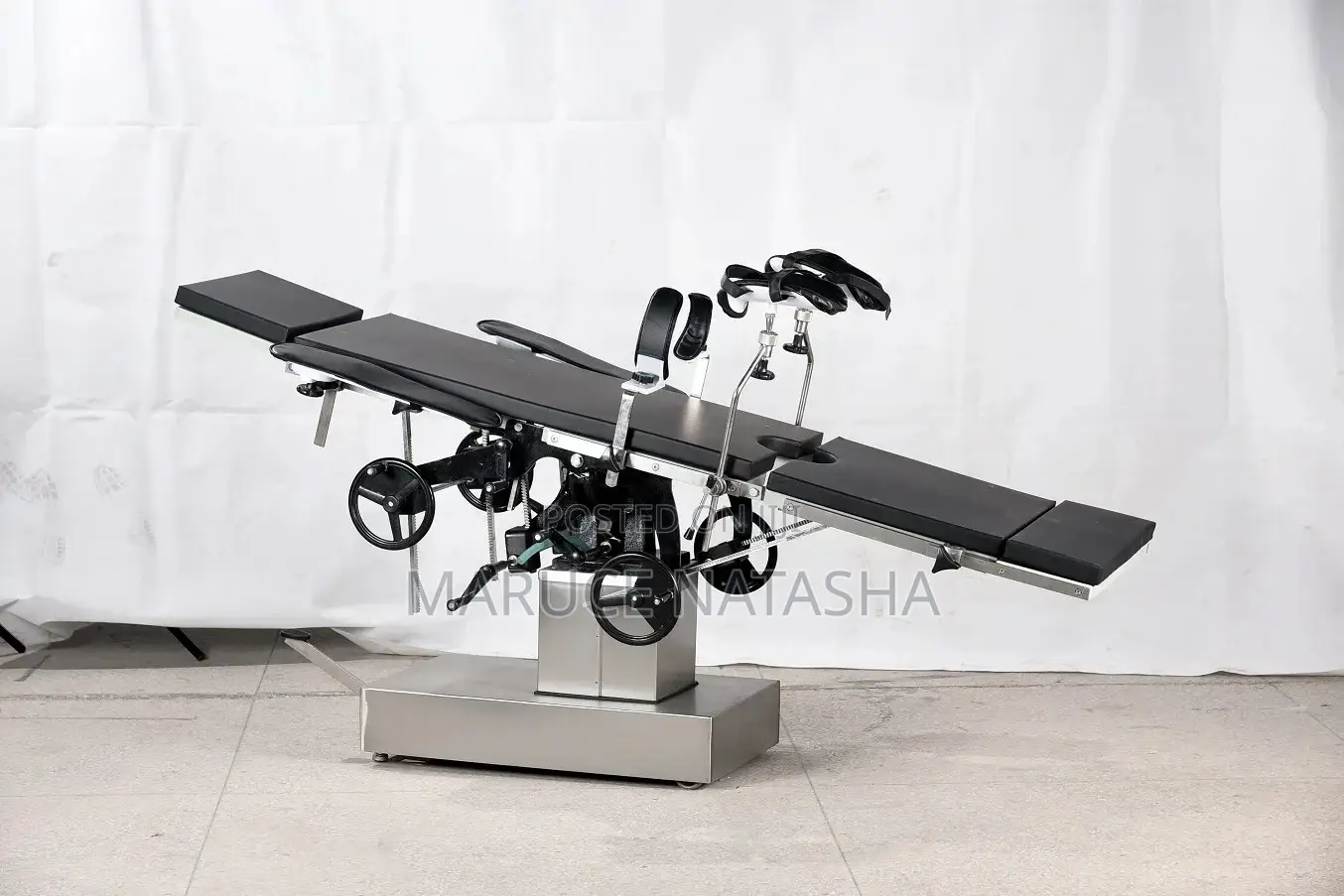 Hydraulic Theatre Table