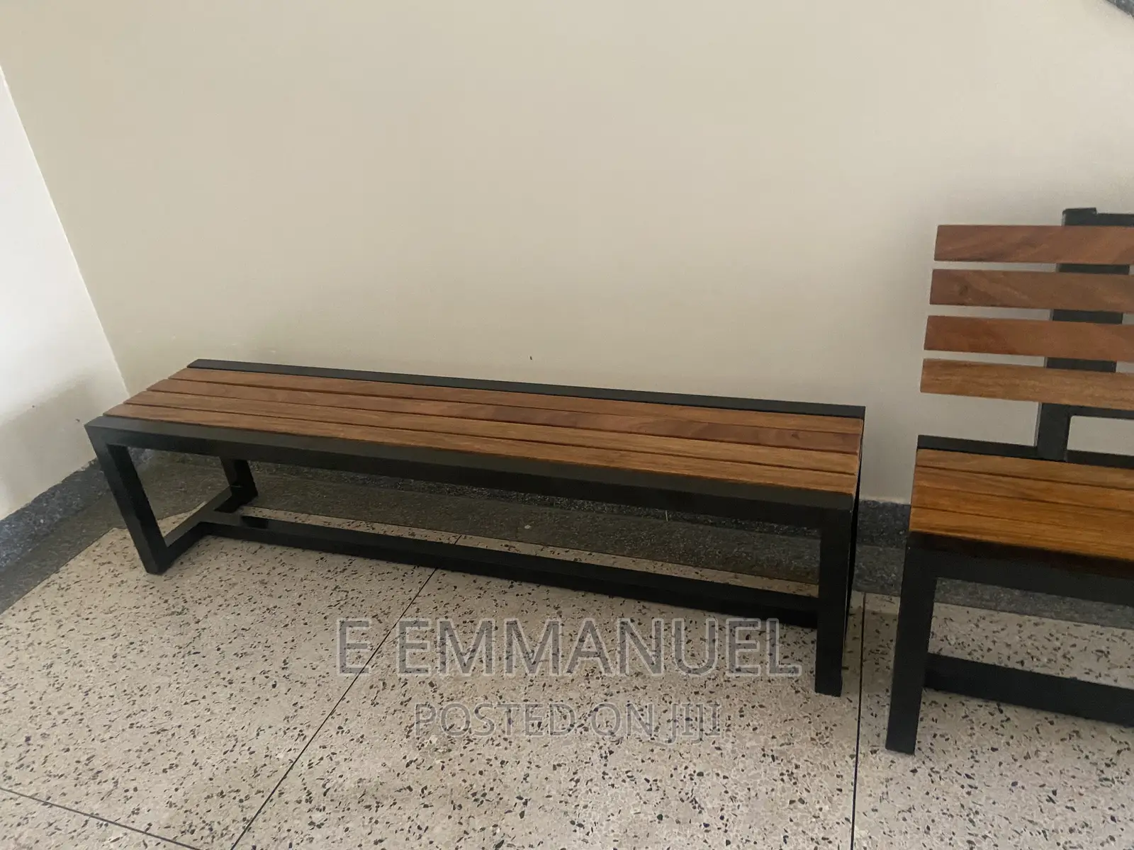 Benches/ Chairs/ Outdoor Furniture