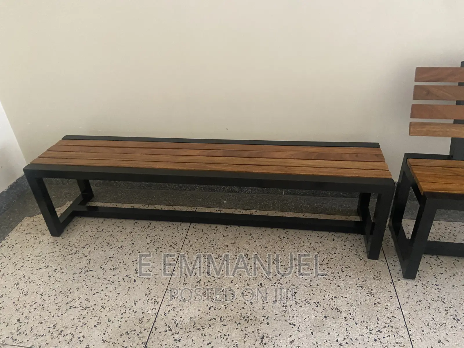 Benches/ Chairs/ Outdoor Furniture