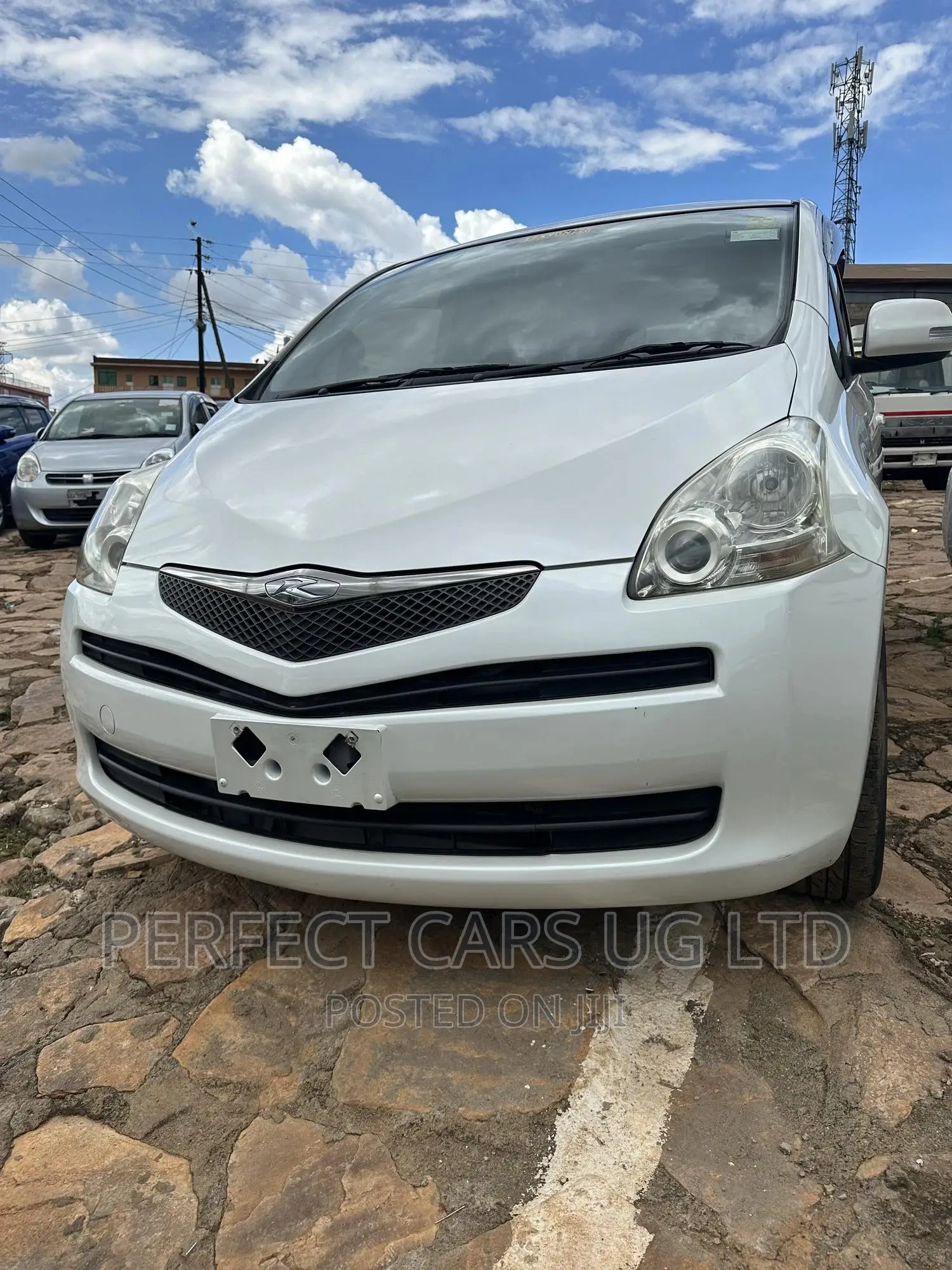 Toyota Ractis 1.5 AWD 2008 Off white