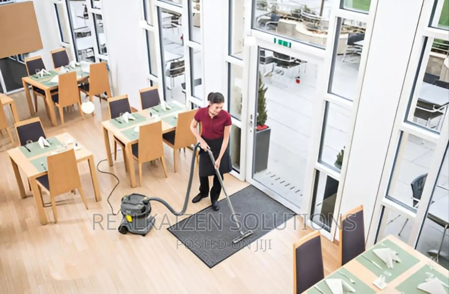 German KÄRCHER 22L Wet and Dry Commercial Vacuum Cleaner