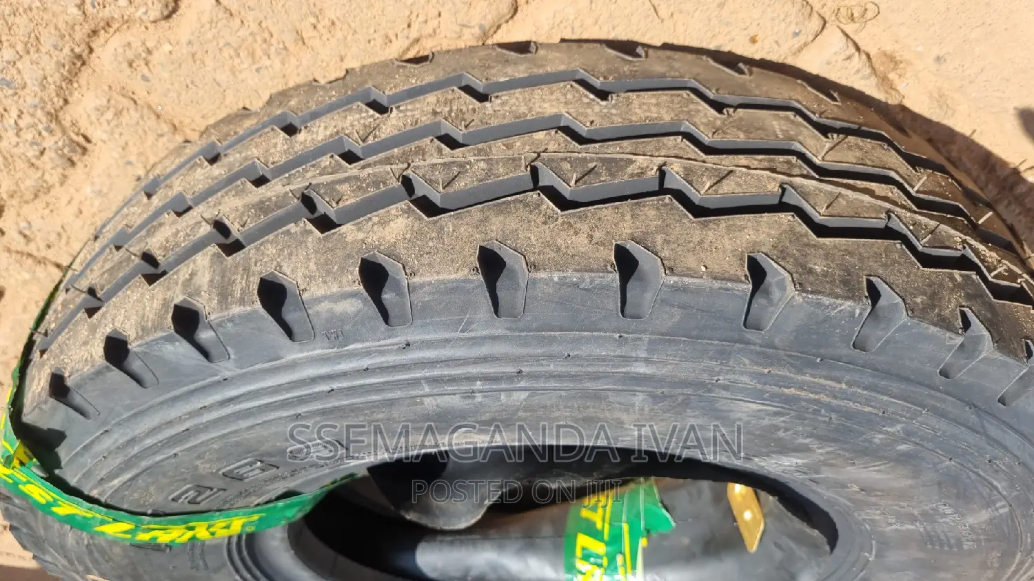 750r16 All Position Tyre