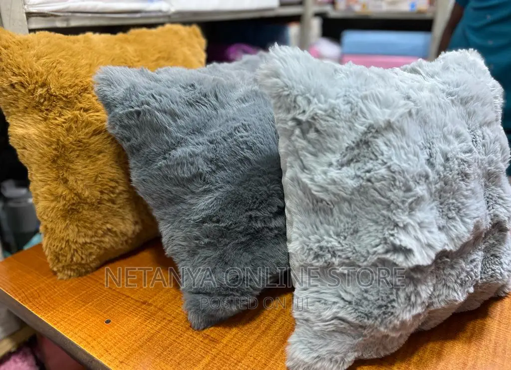 Elegant Cushion Pillows