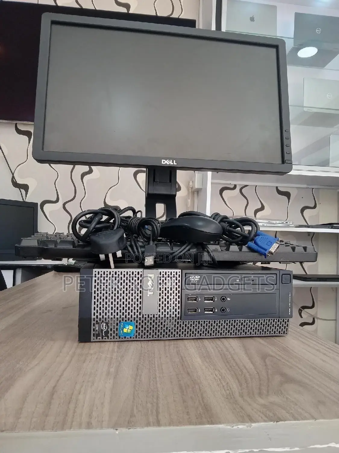 Desktop Computer Dell OptiPlex 9020 4GB Intel Core I3 HDD 500GB
