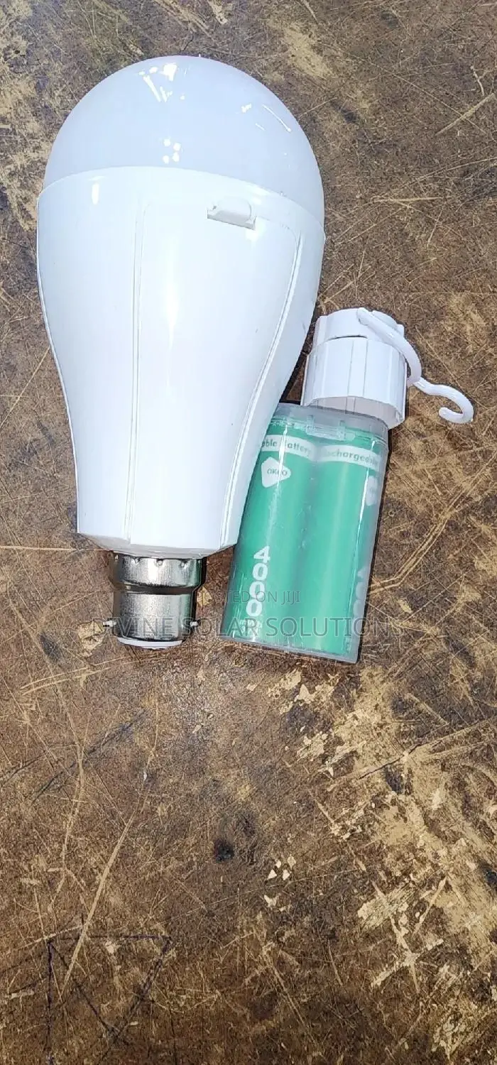 Emergency Rechargeable Bulb With Batteries