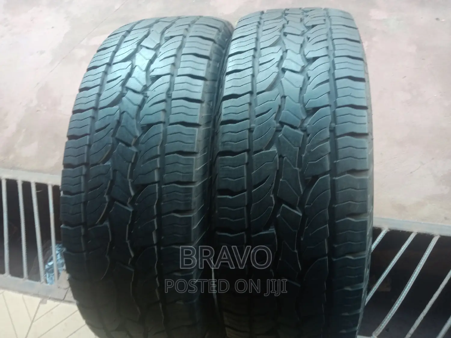 265/65r17 DUNLOP Good Condition