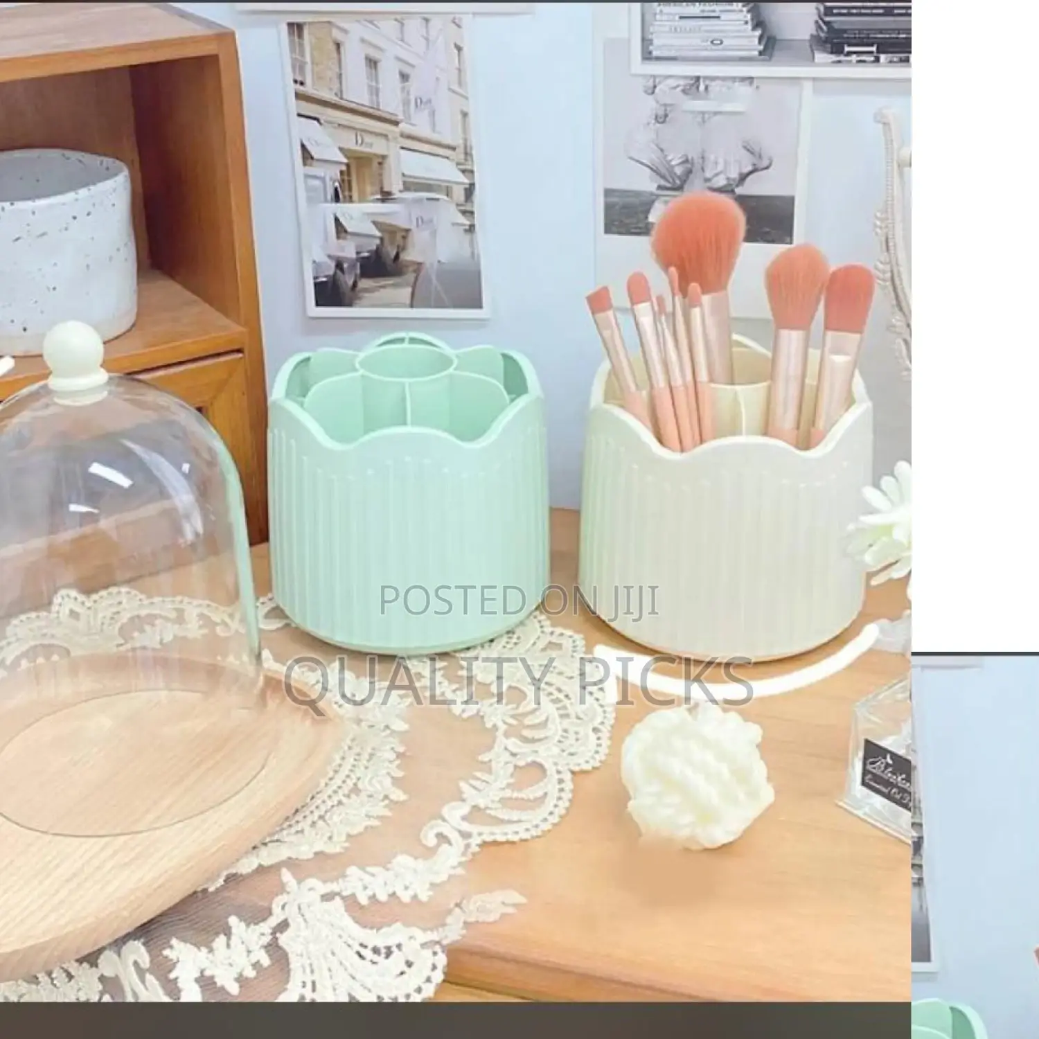 Portable Makeup Storage Rack