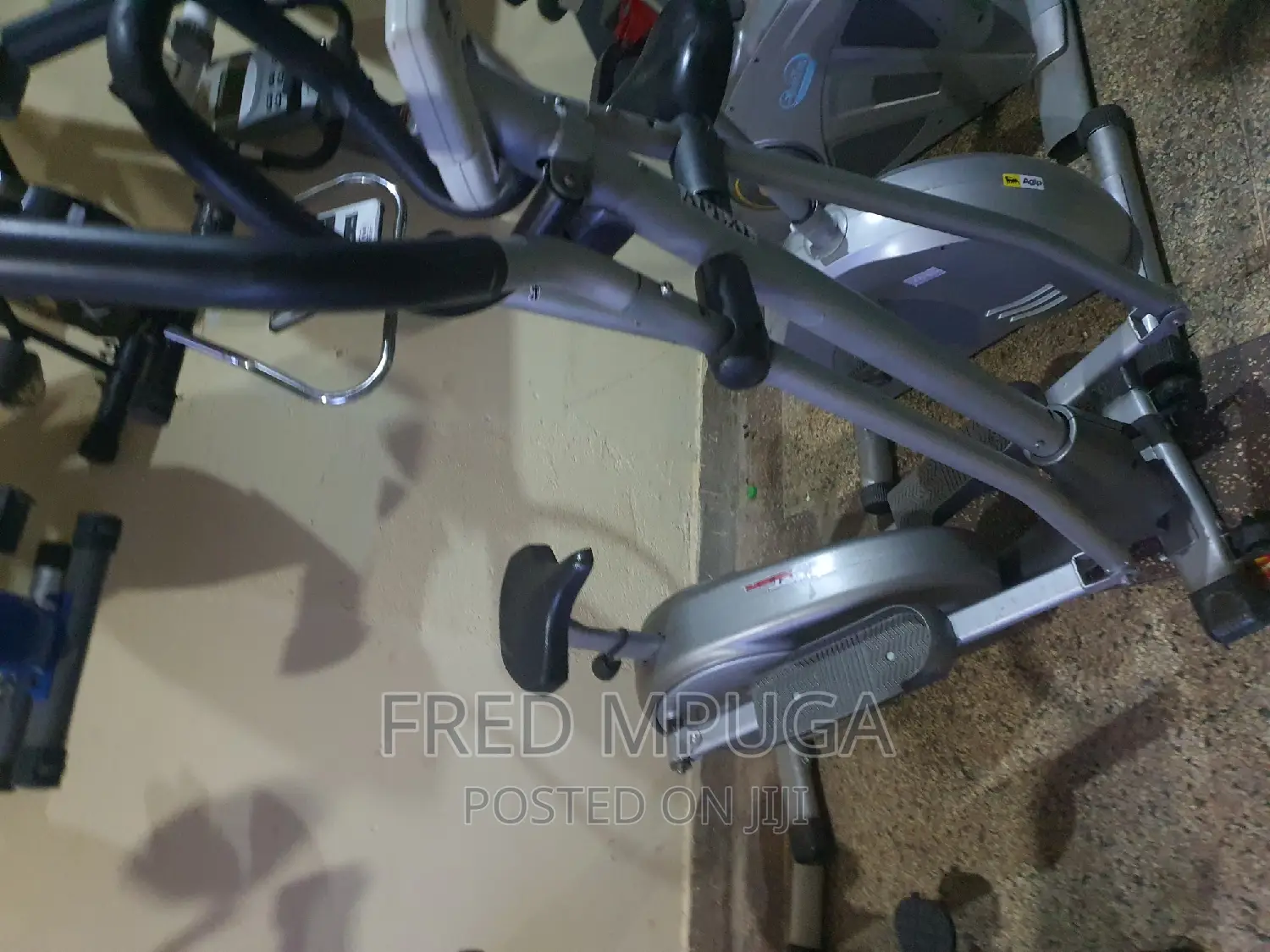 Cross Trainer Gym Machine