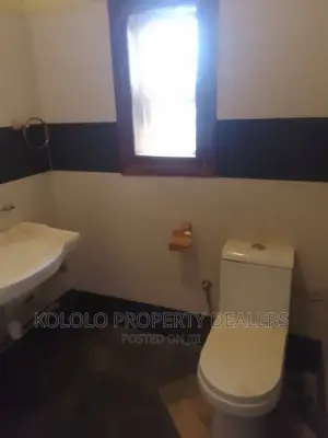 5bdrm Mansion in Kyanja, Central Division for sale