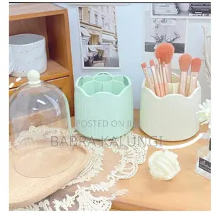 Portable Make Up Storage Rack
