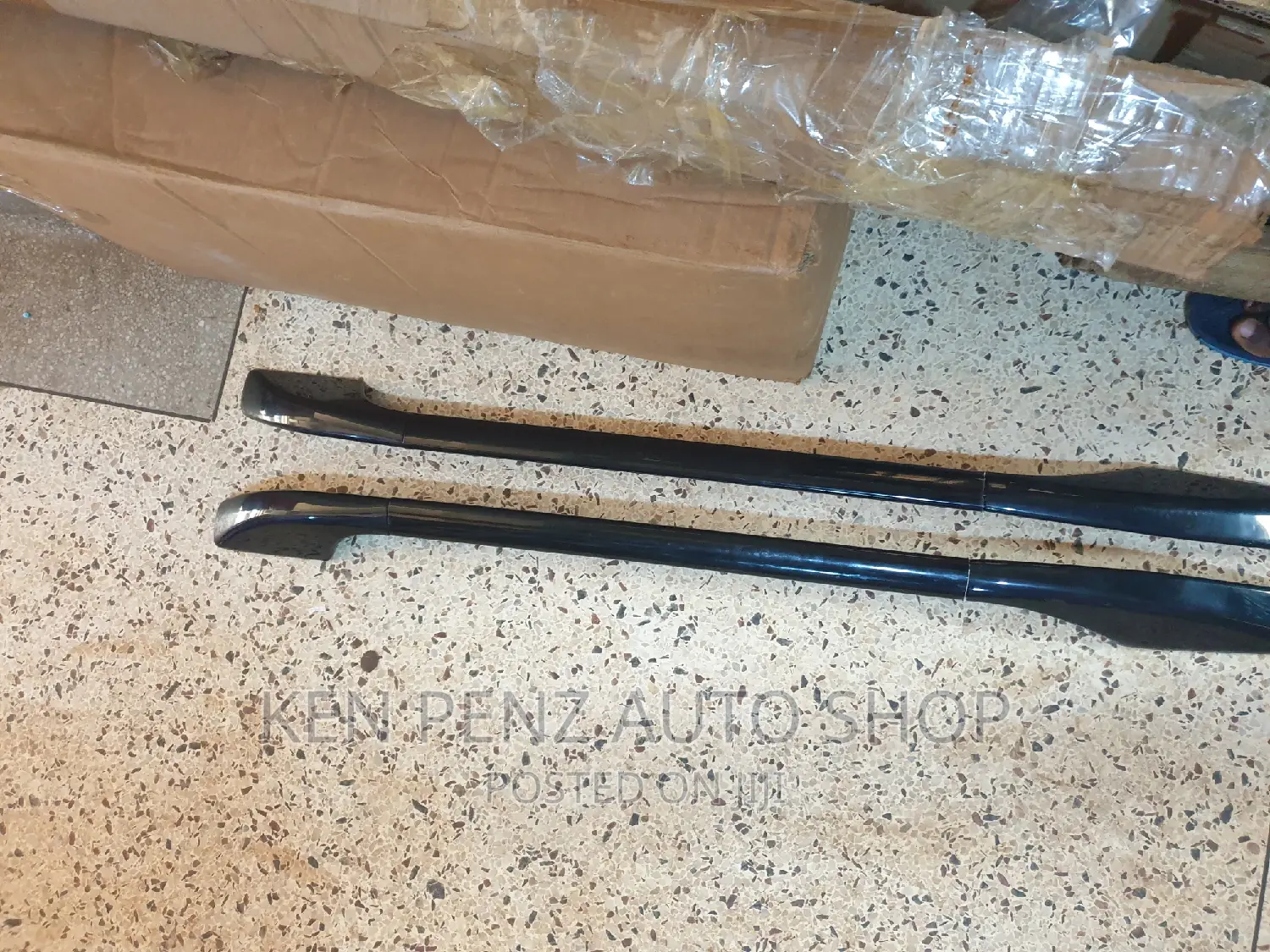 Roof Bars for All Cars Like Ronaldo, TX and Corolla 100