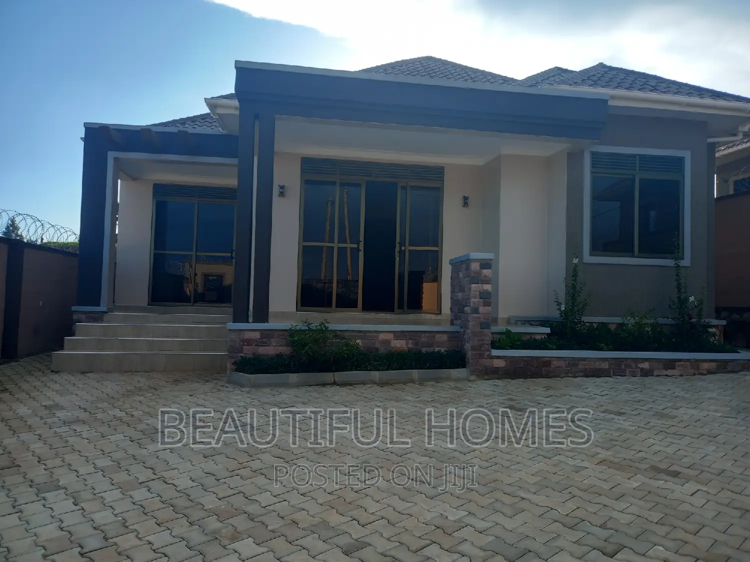 Furnished 3bdrm House in Nakwero, Kira for sale