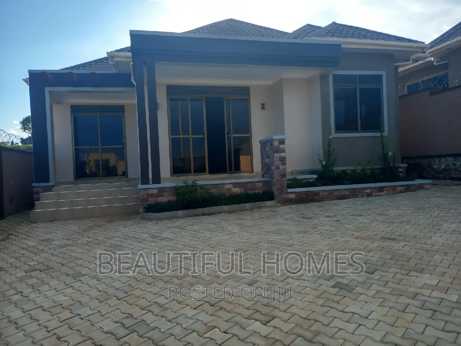 Furnished 3bdrm House in Nakwero, Kira for sale
