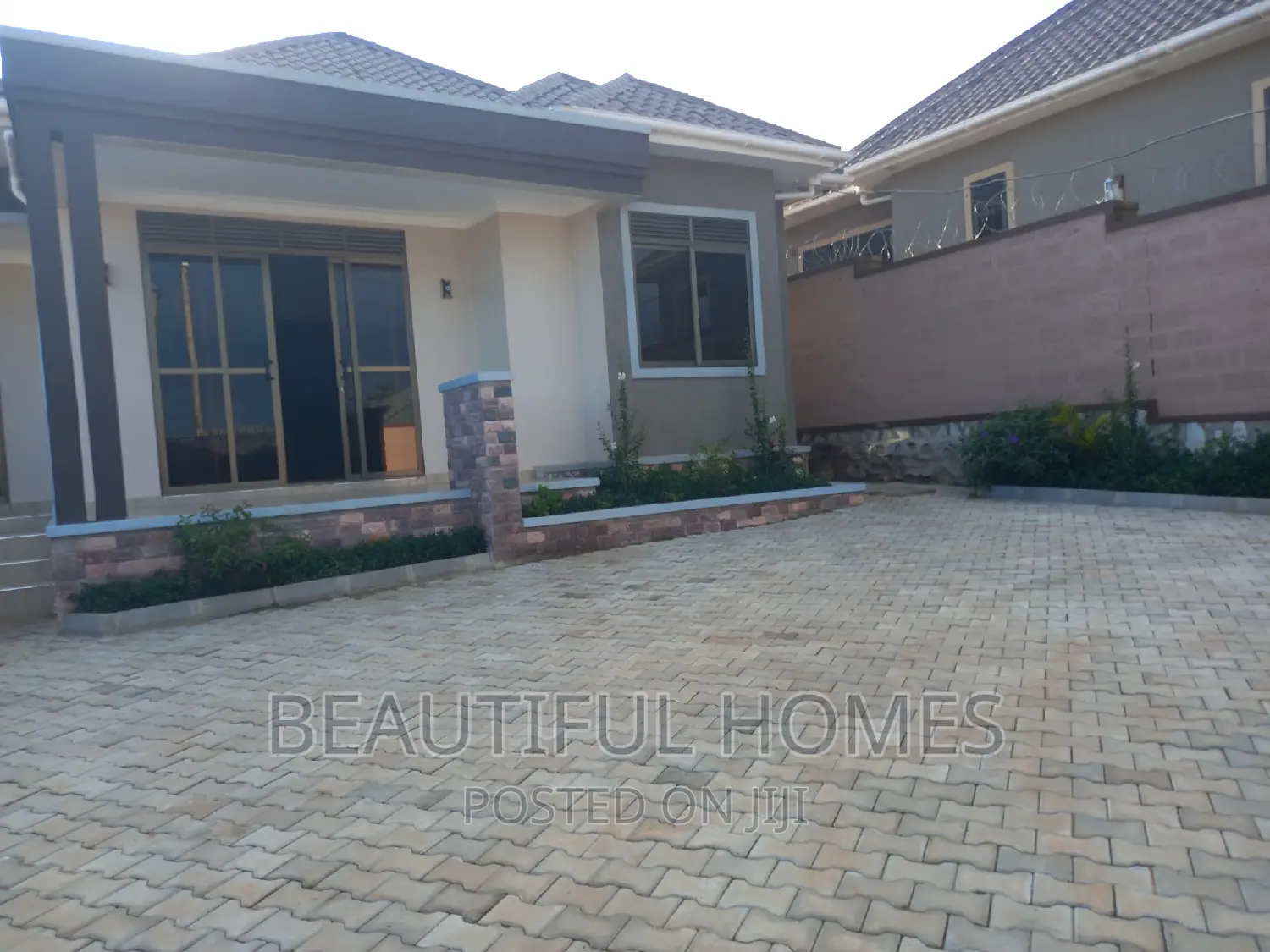 Furnished 3bdrm Bungalow in Nakwero, Kira for sale