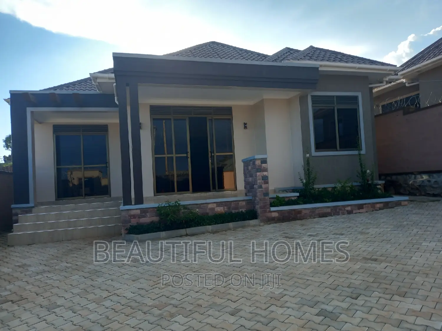 Furnished 3bdrm Bungalow in Nakwero, Kira for sale