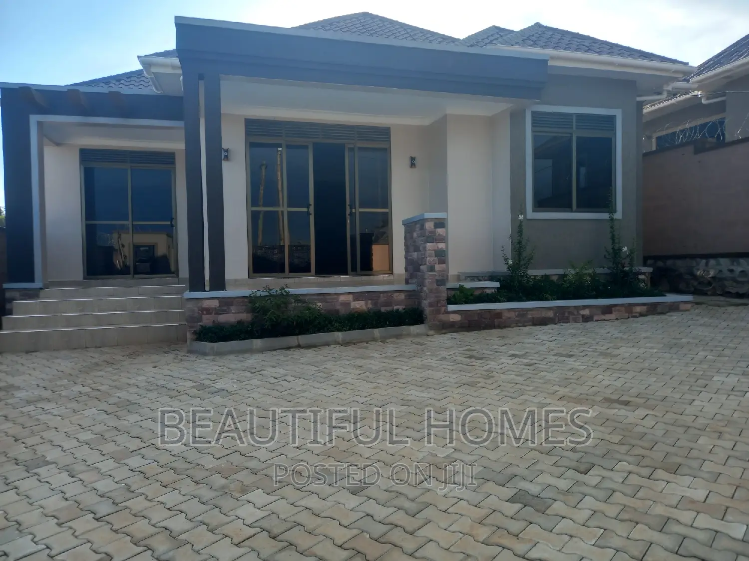 Furnished 3bdrm Bungalow in Nakwero, Kira for sale