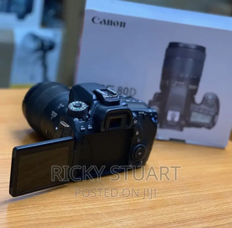 Canon 80D WTH 18-135mm