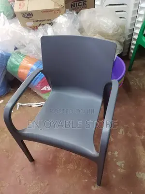 Bar and Restaurant Plastic Chairs