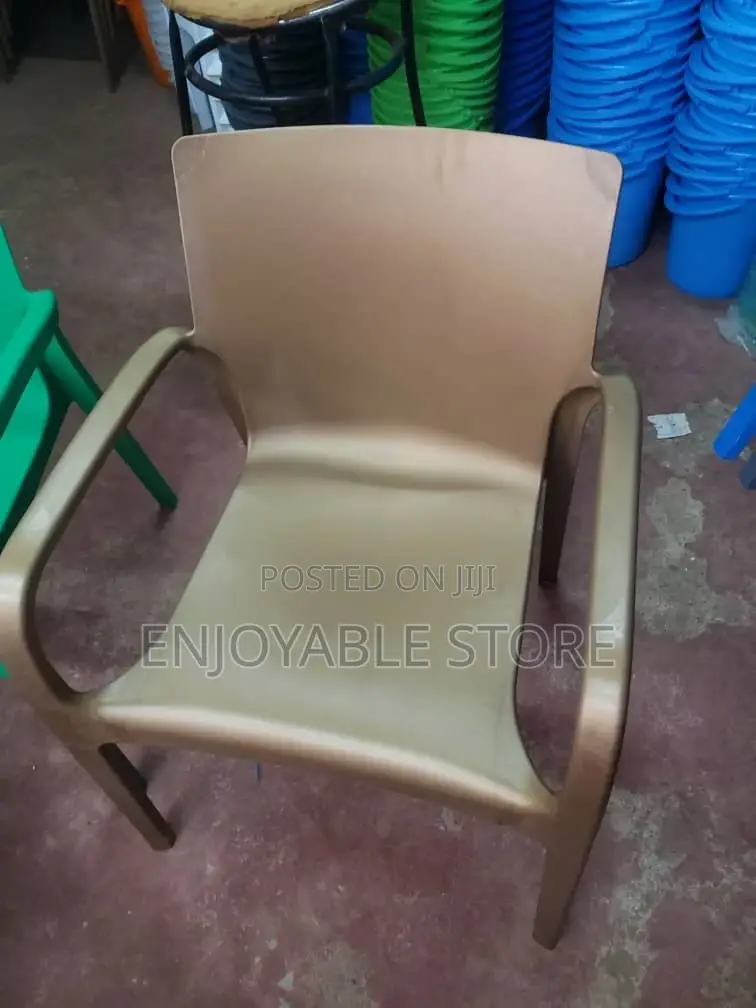 Bar and Restaurant Plastic Chairs