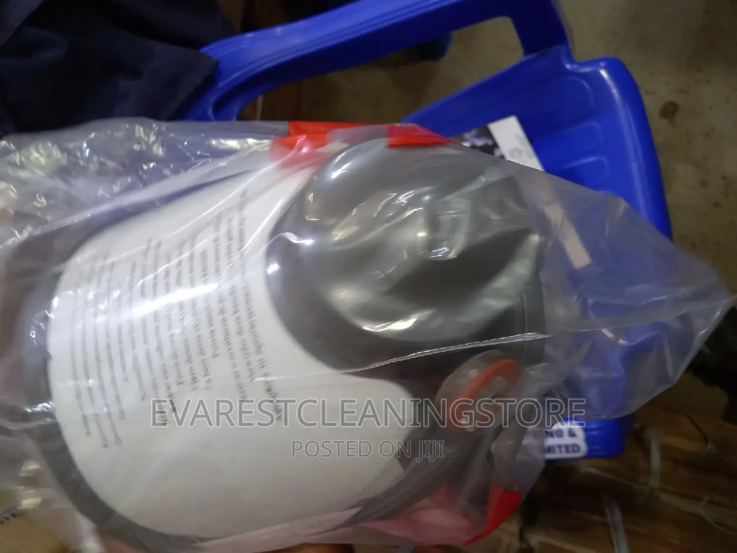 3M Full Facepiece Dust and Poison Mask Suit