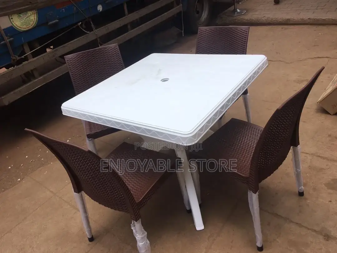 Bar and Restaurant Plastic Table and Chairs