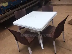 Bar and Restaurant Plastic Table and Chairs