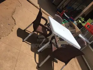 Bar and Restaurant Plastic Table and Chairs