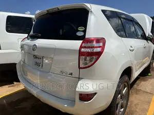 Toyota RAV4 2015 Off white