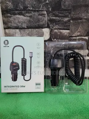 Green Lion Car Charger for iPhone
