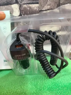 Green Lion Car Charger for iPhone