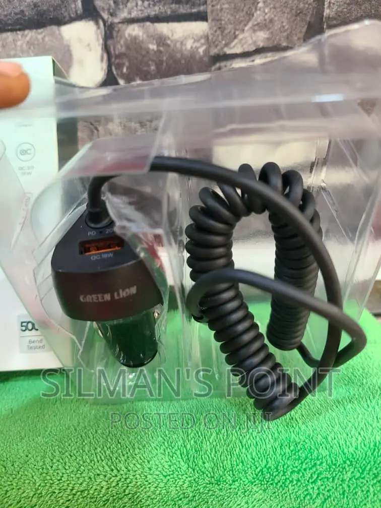 Green Lion Car Charger for iPhone
