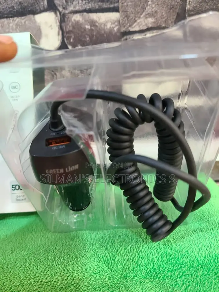 Green Lion Car Charger for iPhone