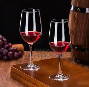 Decanter With 6 Wine Glasses
