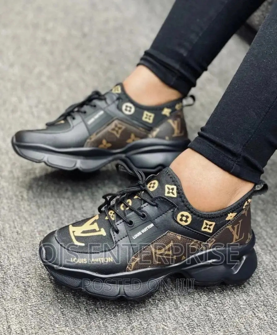 Ladies Walking/Jogging/Gym Shoes