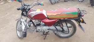 Bajaj Boxer 100 2019 Red