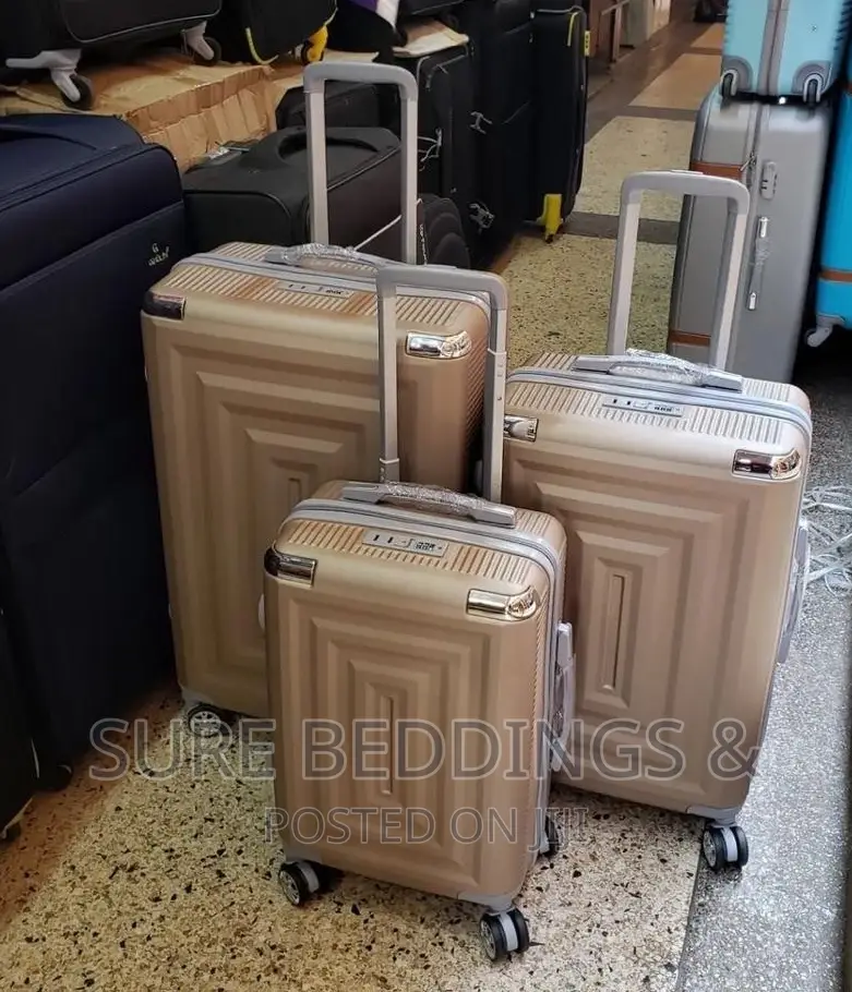 3 PCS Plastic Suitcase