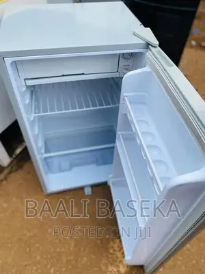 Fridge/Refrigerator/Adh 120ltrs/Single Door