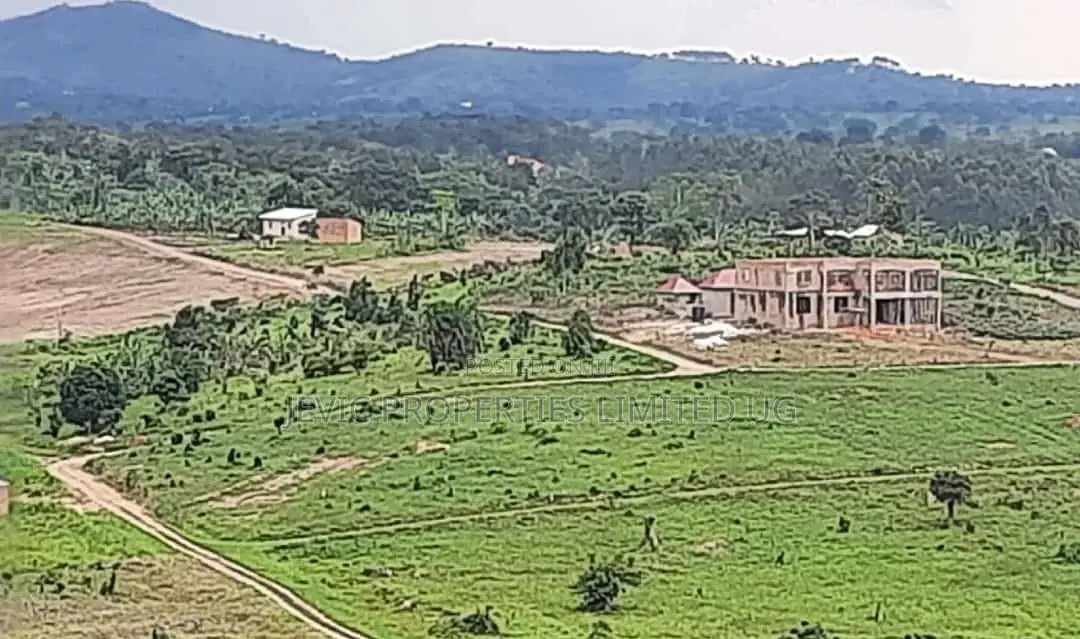 Hot Sale Plots at Kakiri Gobero-Wakiso on Termac
