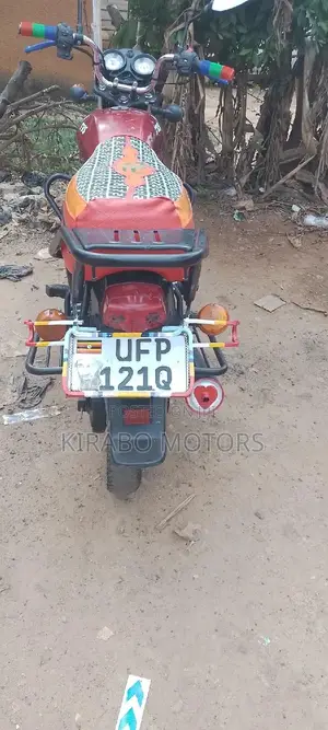 TVS HLX 125 2022 Red