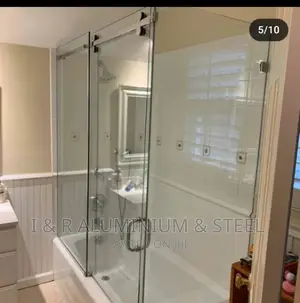 Frameless Showers