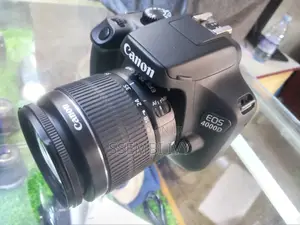 CANON EOS 4000D Prof. Camera.