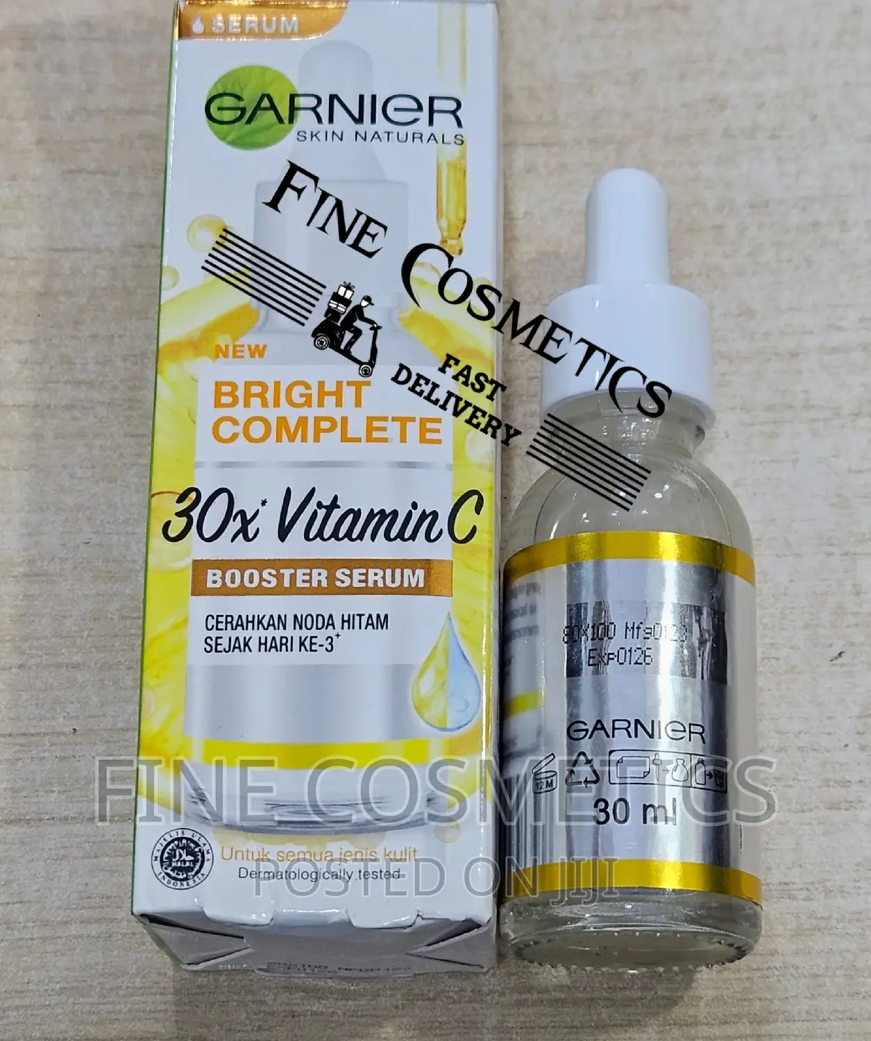 GARNIER Bright Complete Vitamin C 30X Booster Darkspot Serum