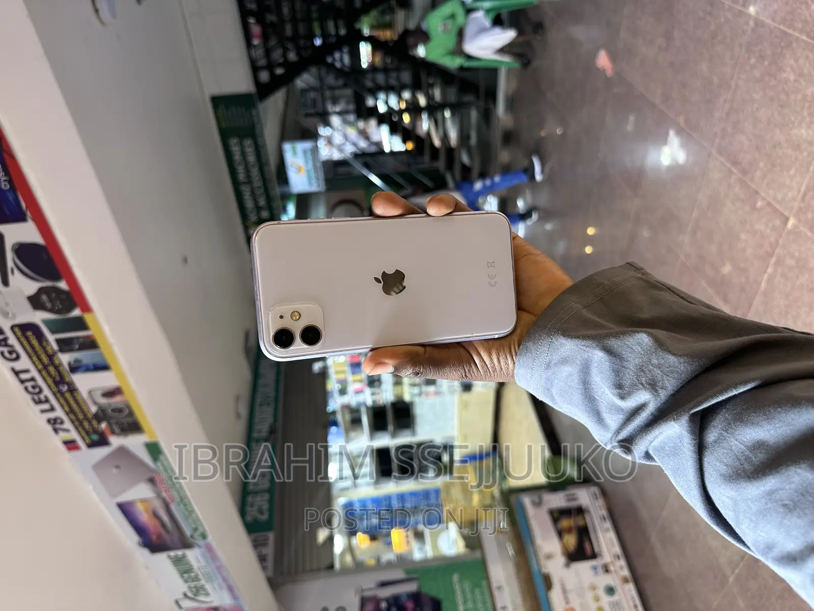 Apple iPhone 11 64 GB Purple
