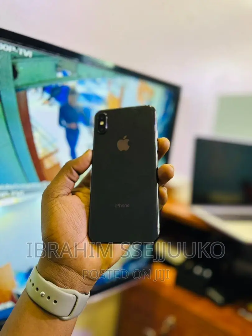 Apple iPhone X 64 GB Black