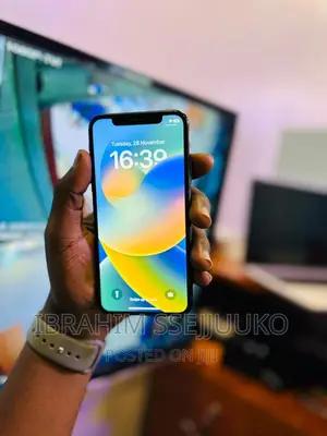 Apple iPhone X 64 GB Black