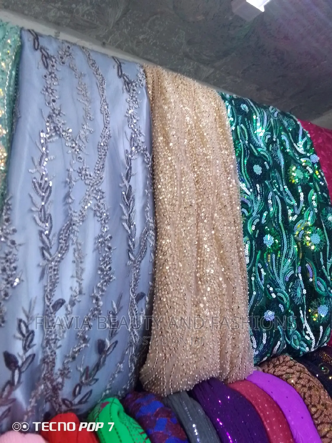 Gomesi Materials