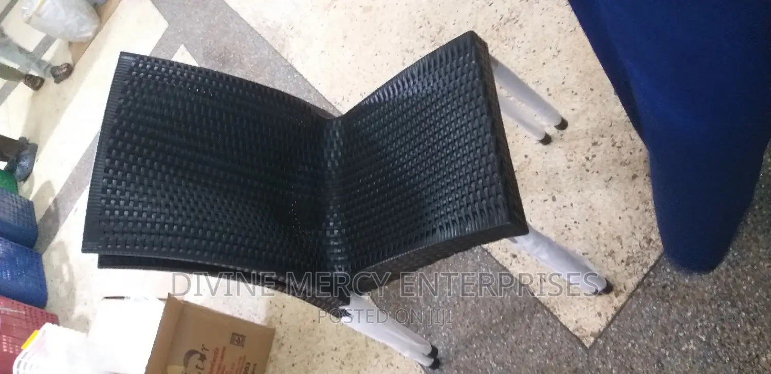 Armless Chair With Steel Legs