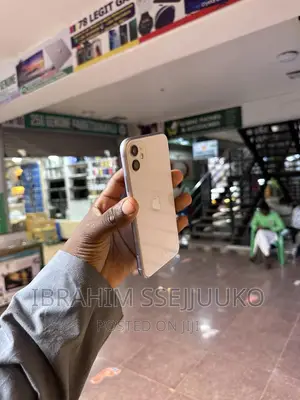 Apple iPhone 11 64 GB Purple